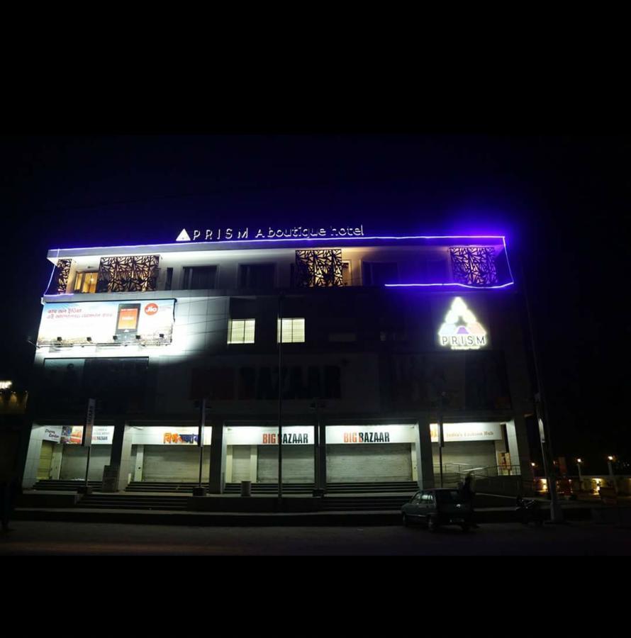 Prism A Boutique Hotel Джорхат Экстерьер фото