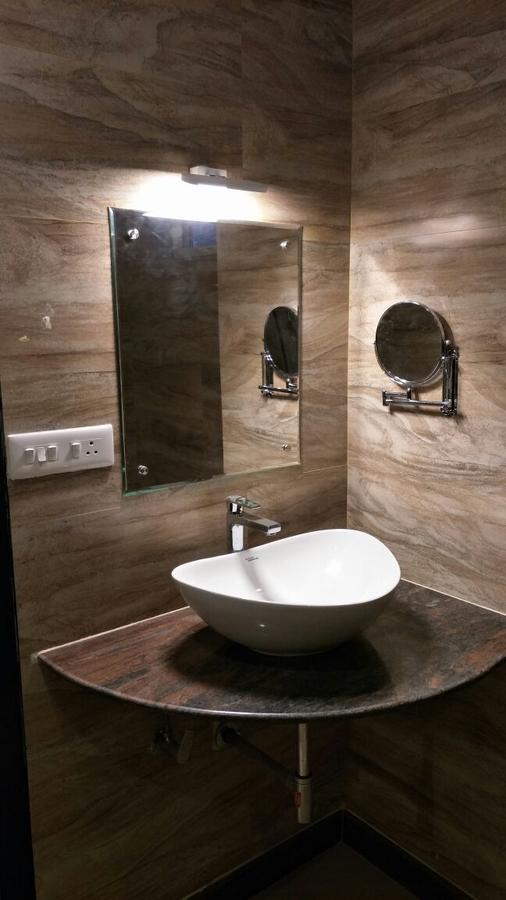 Prism A Boutique Hotel Джорхат Экстерьер фото