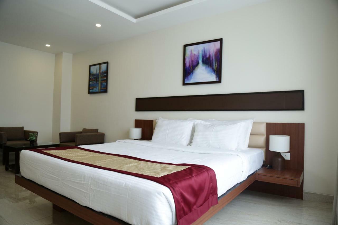 Prism A Boutique Hotel Джорхат Экстерьер фото