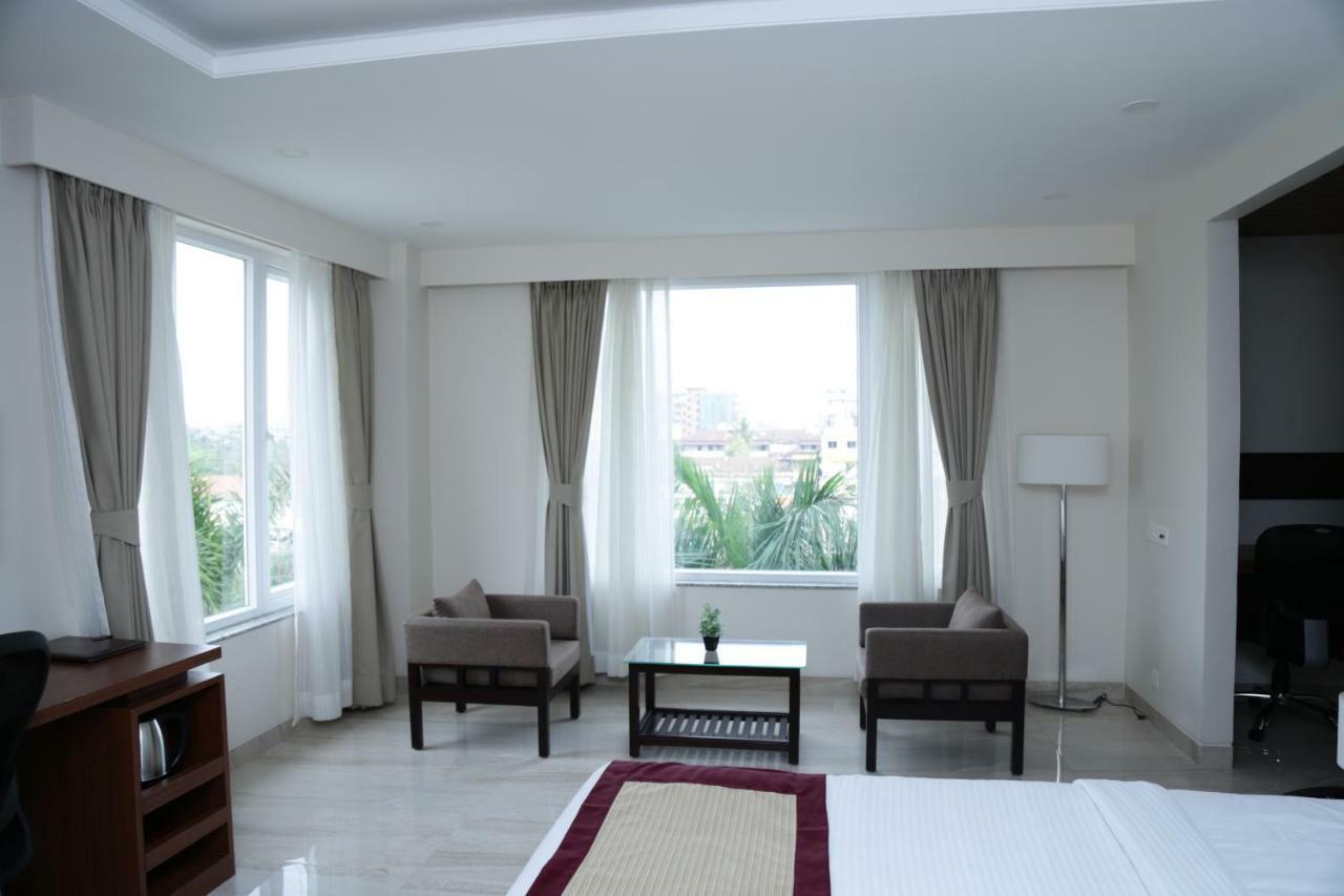 Prism A Boutique Hotel Джорхат Экстерьер фото