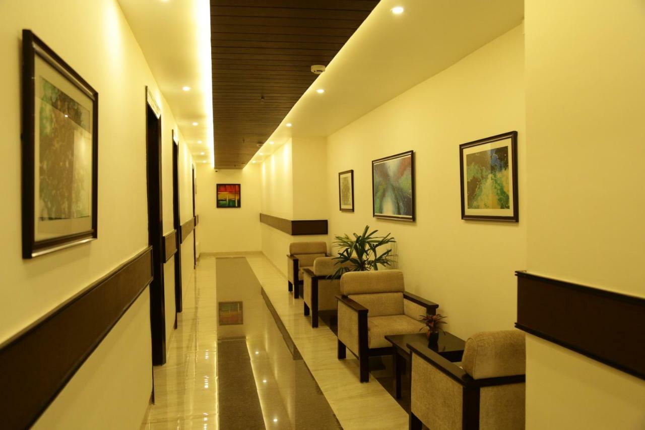 Prism A Boutique Hotel Джорхат Экстерьер фото