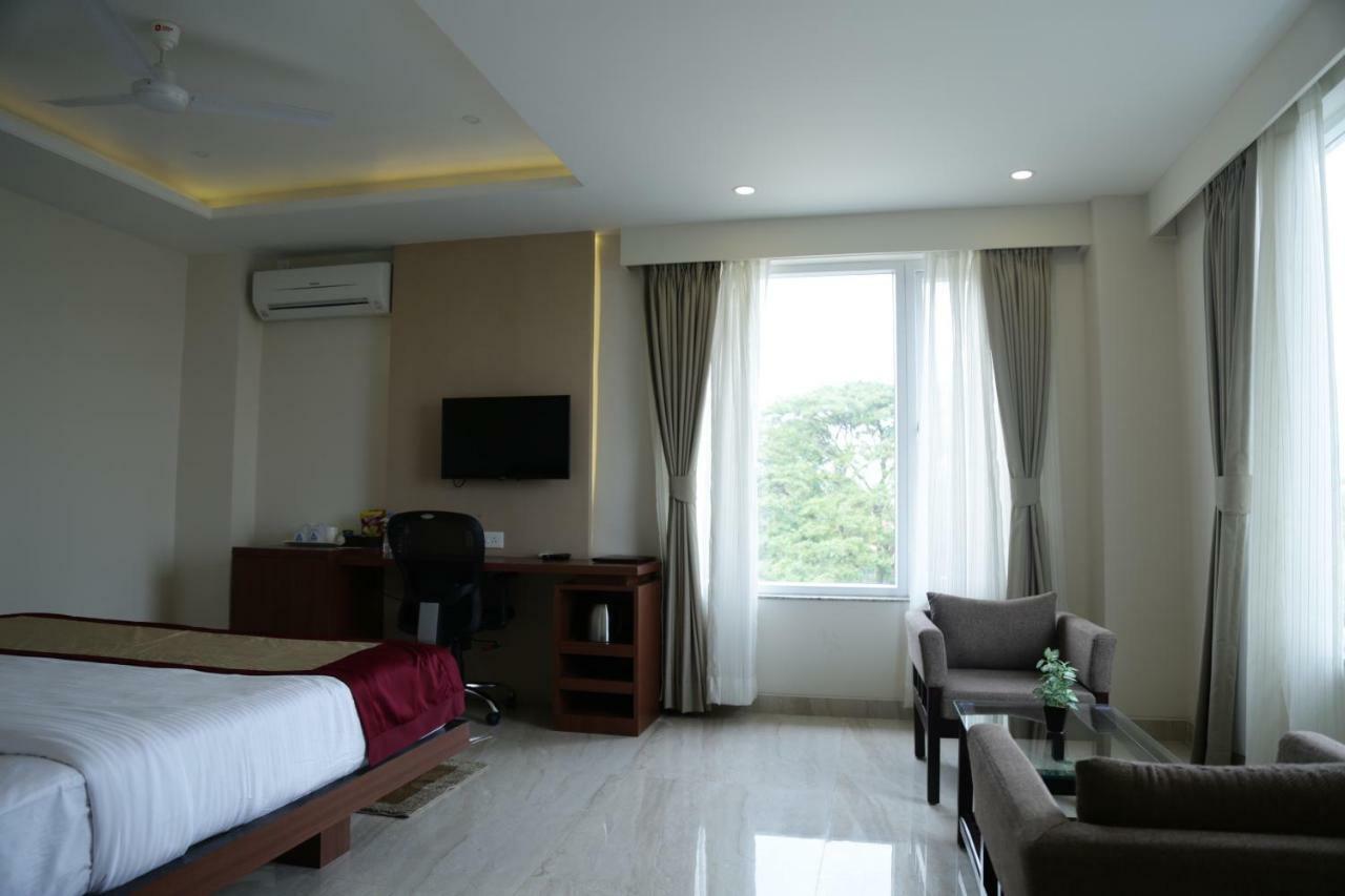 Prism A Boutique Hotel Джорхат Экстерьер фото