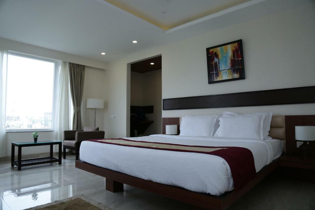 Prism A Boutique Hotel Джорхат Экстерьер фото